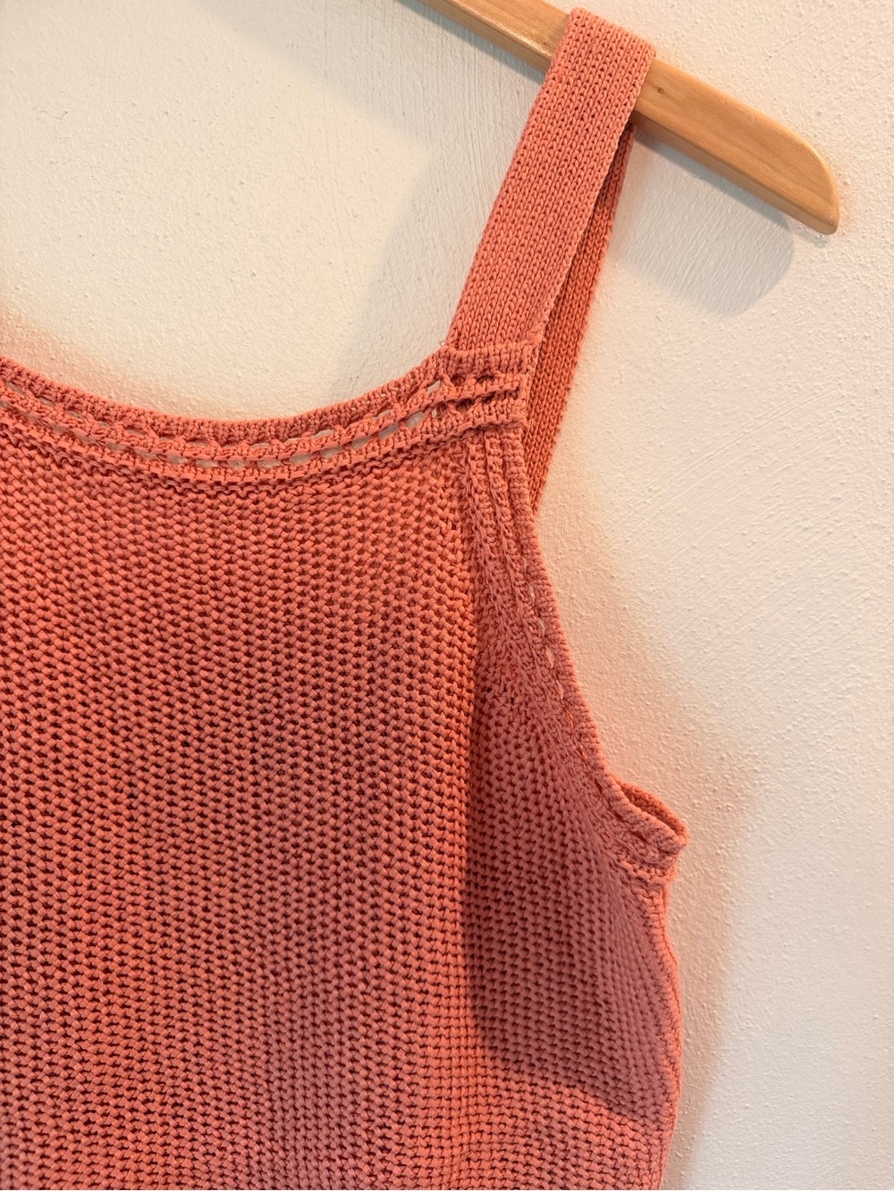 Banana Republic - Small - Coral Knit Tank Top - Picture 2 of 7